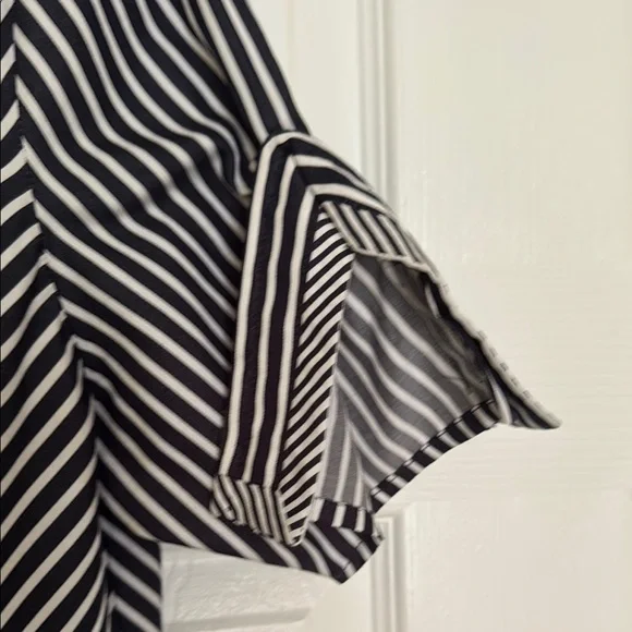 Jones New York Signature Navy & White Striped Button-Up Shirt, Size M - Picture 4 of 8